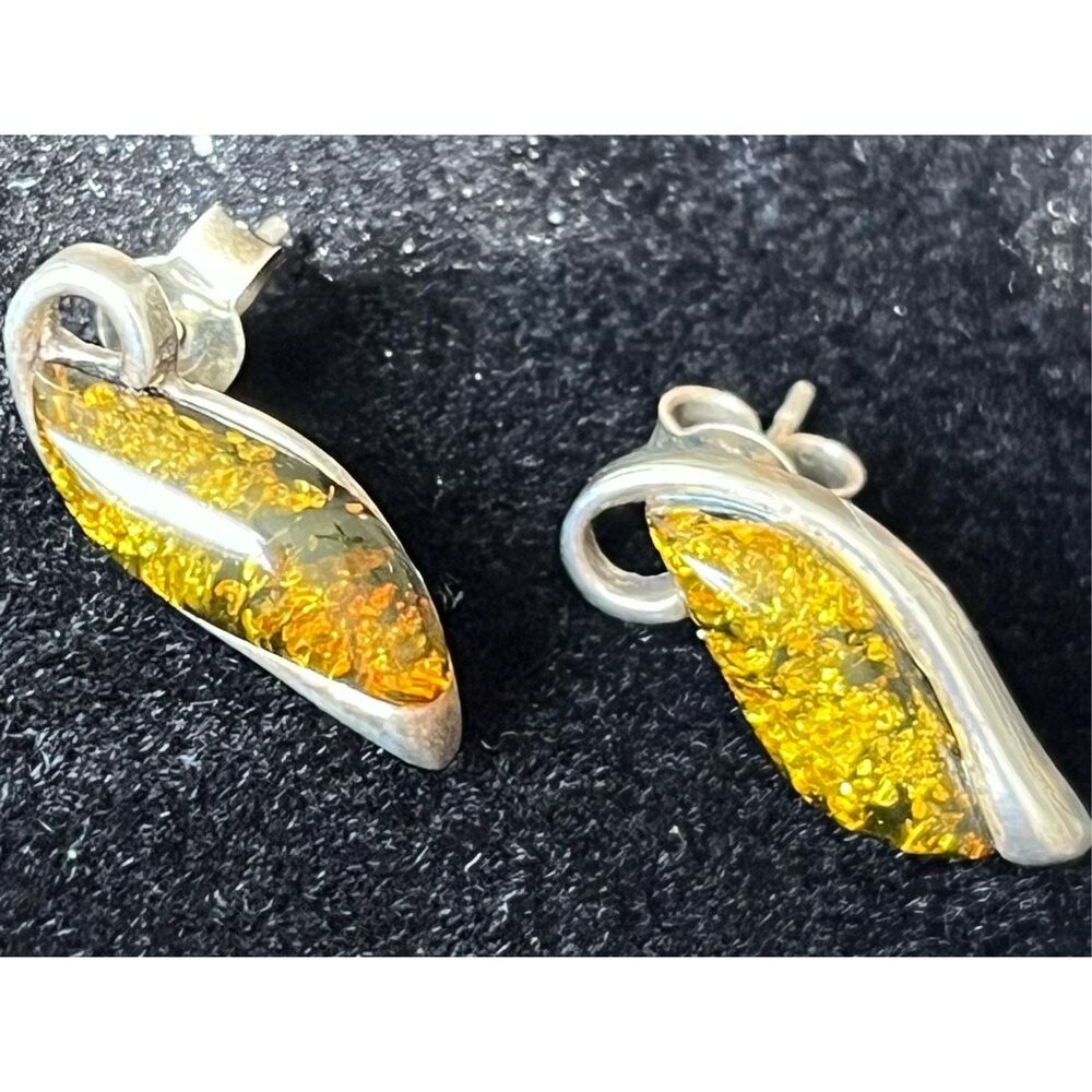 Vintage Baltic Amber Elegant 925 Sterling Silver 3/4 Inch Stud Earrings
